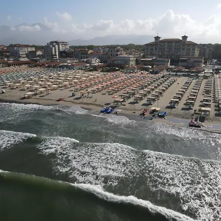 Hotel Tina Viareggio