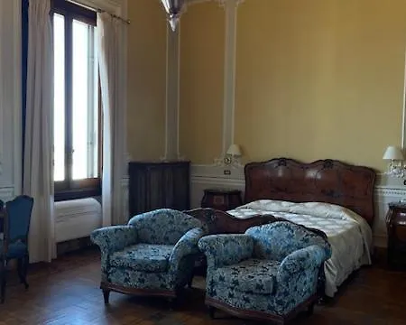 Hotel Tina 3*